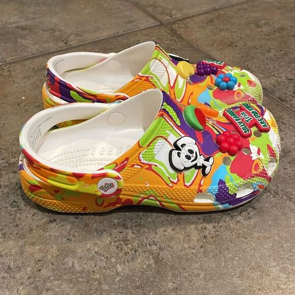CROCS x Trix Classic Clog Shoe Unisex Size J4 and Womens 6 Limited Edition - Picture 10 of 13